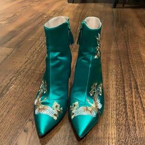 Embroidered Green Heeled Boots